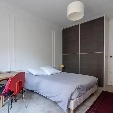 Private In Beautiful & Bright In Hotel