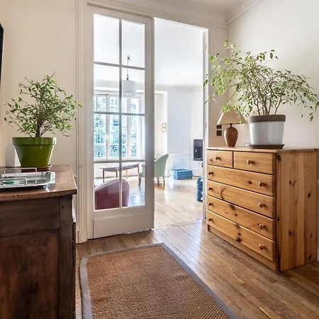 Hotel Private In Beautiful & Bright In